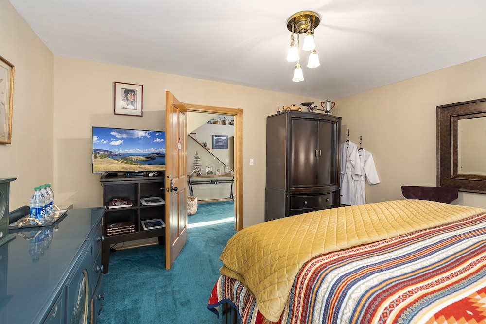 The Inn on Bigfork Bay view 4