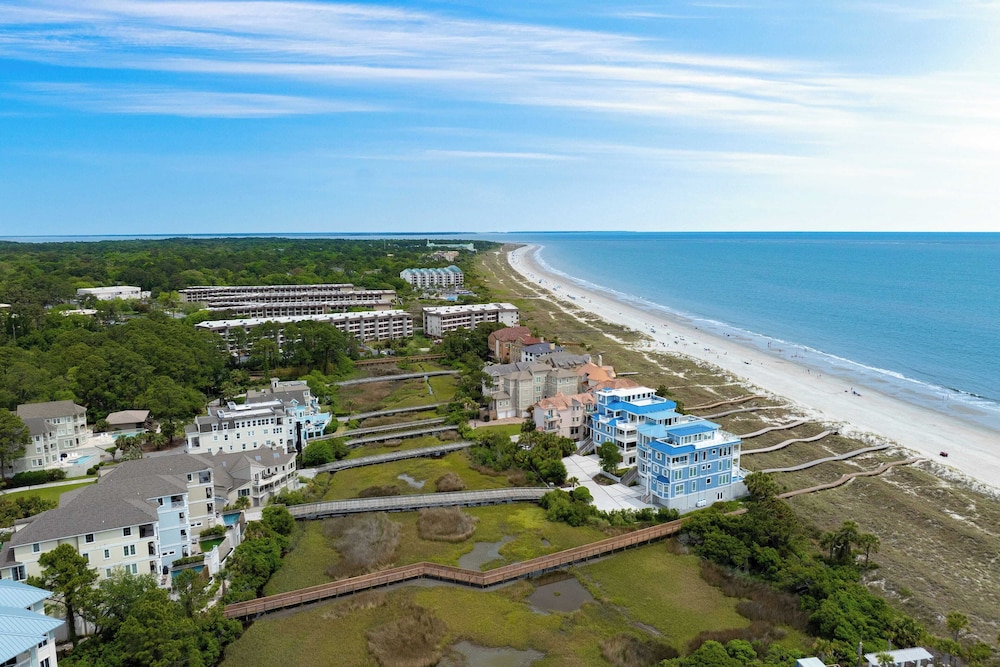 Sleeps 48, 2 Homes w/ Private Beach Access Bradley Circle Buyout by Avantstay