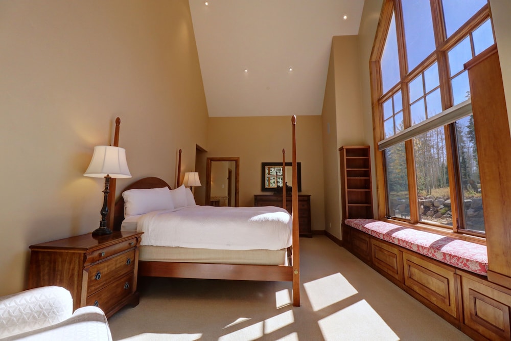 Peakside Escape 178 3 Bedroom Home