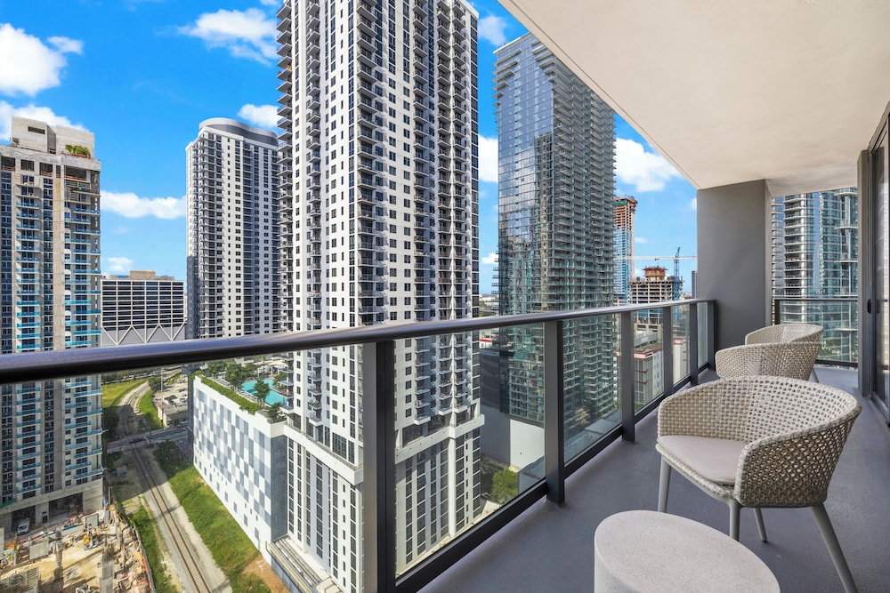 Luxury Condos in Downtown Miami