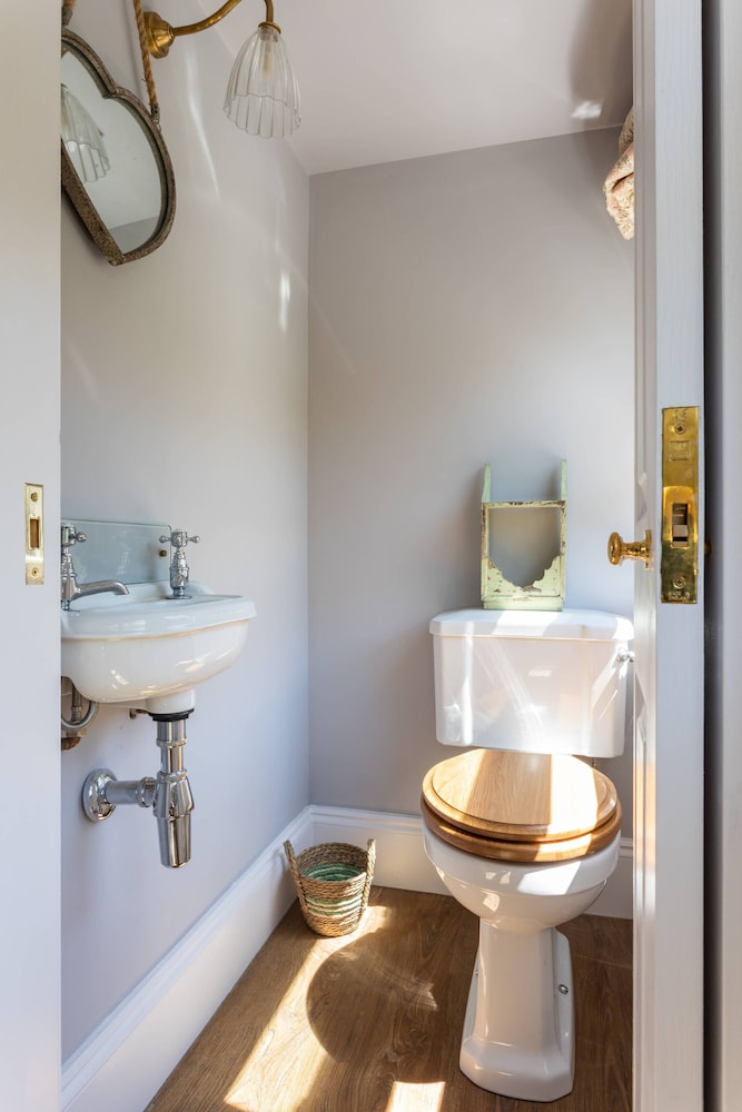 Vernon Street by Onefinestay