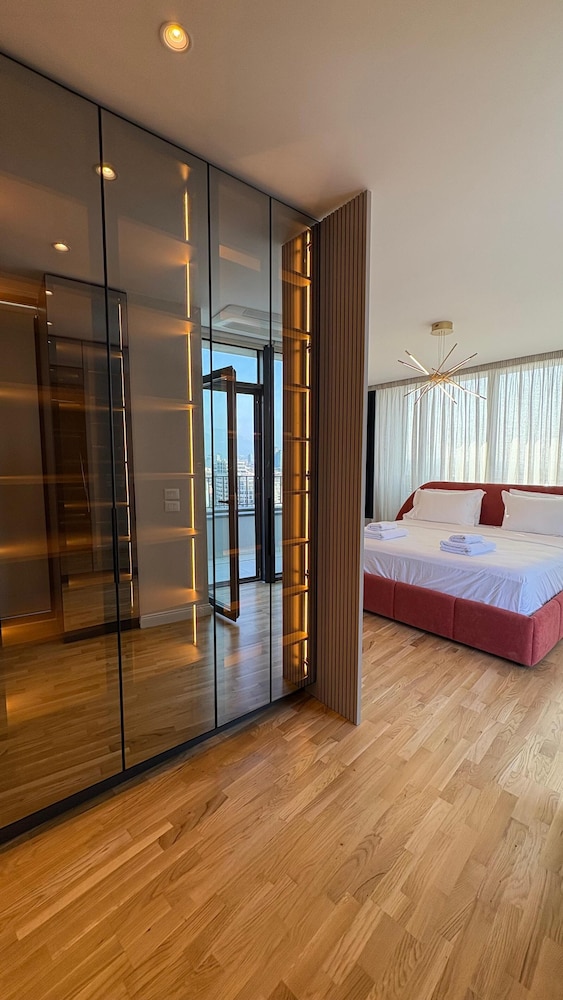 Blue Boutique Apartments 4