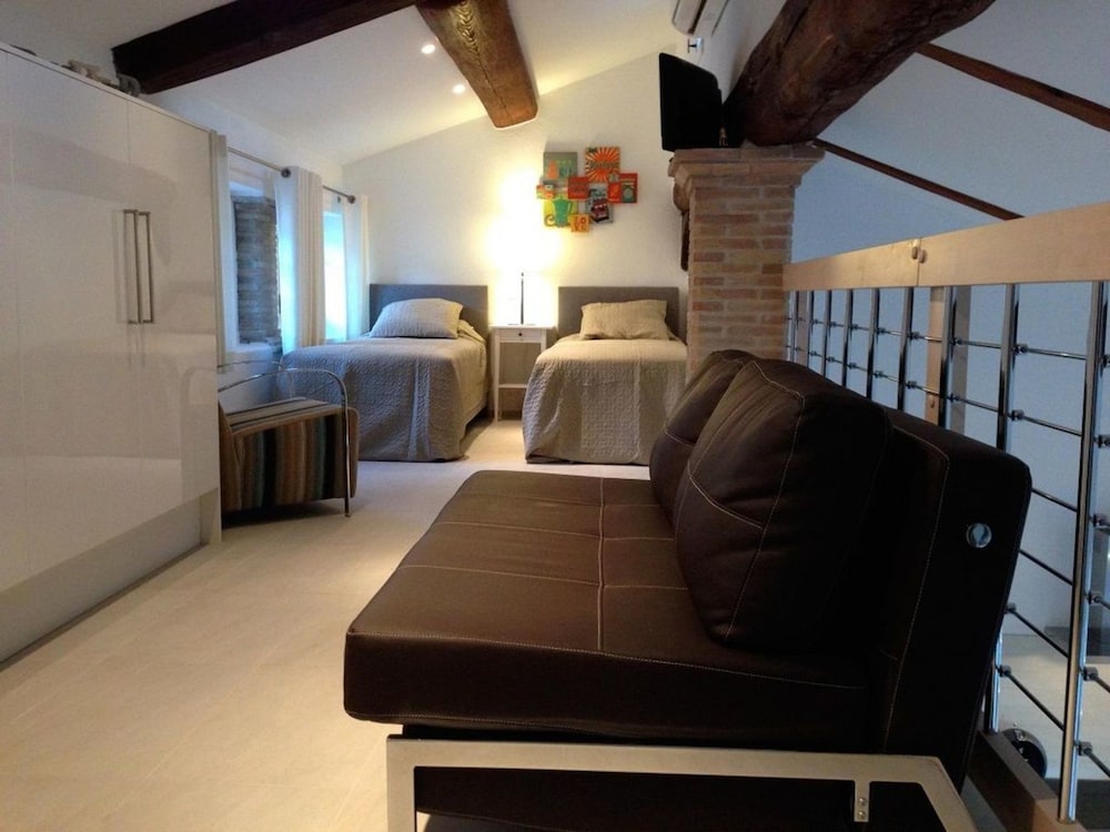 Hameau des Claudins view 4
