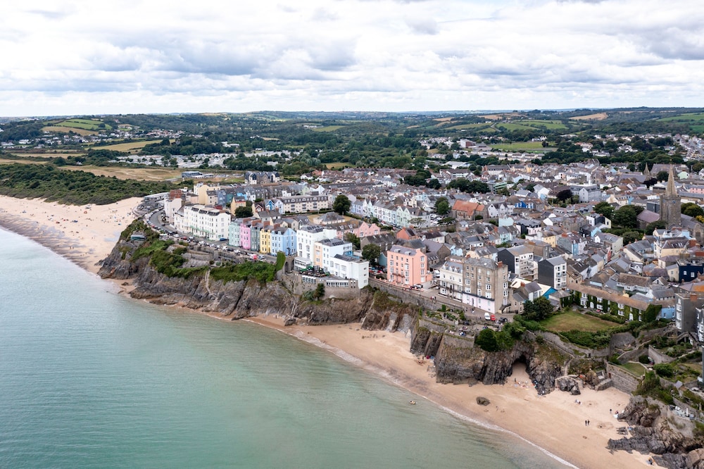 Lan Y Mor - Close to Town and Beach