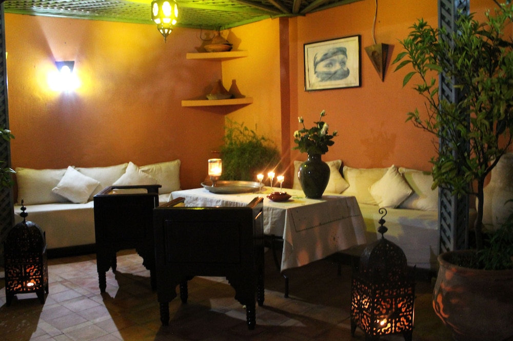 lounge