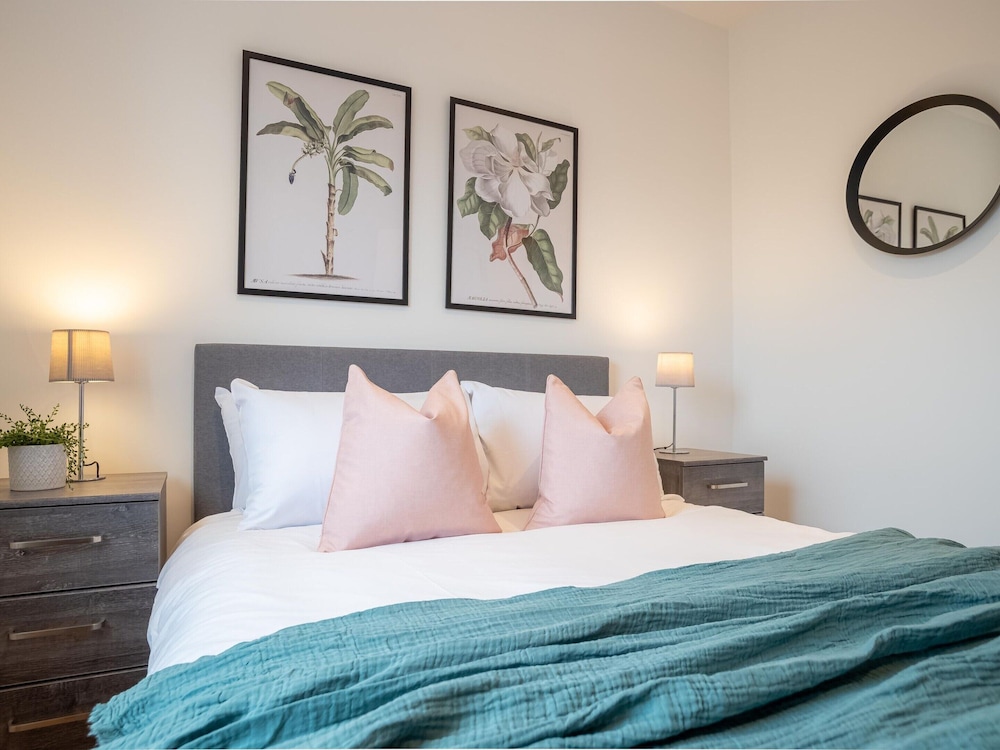 One Bed Near Windsor Castle by Belvilla