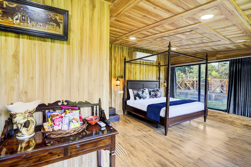 Alaya Stays Fortezza | Pet-friendly 6-BHK Farmhouse With Private Pool