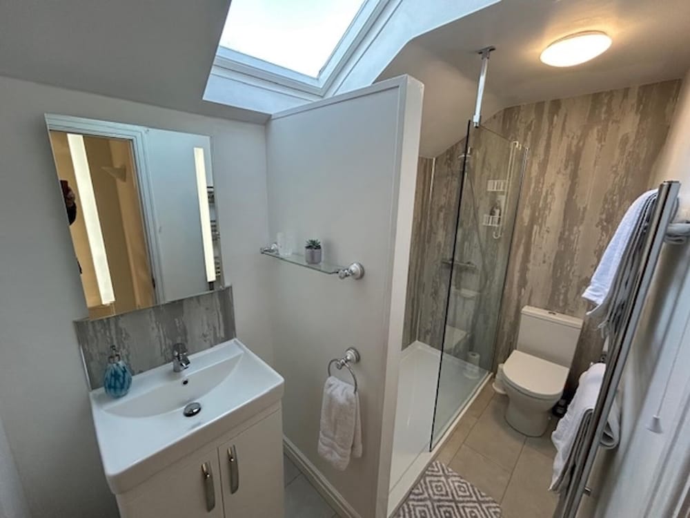 2 Bedroom Cottage Free Private Parking Fire Place