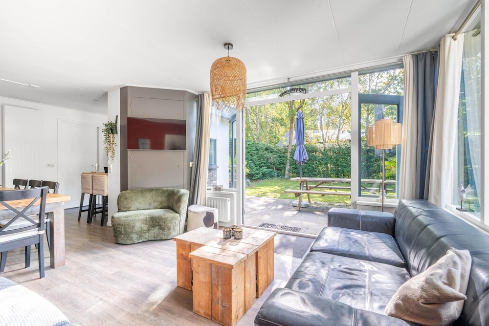 Tastefully Furnished Bungalow for 6 People With Lots of Privacy