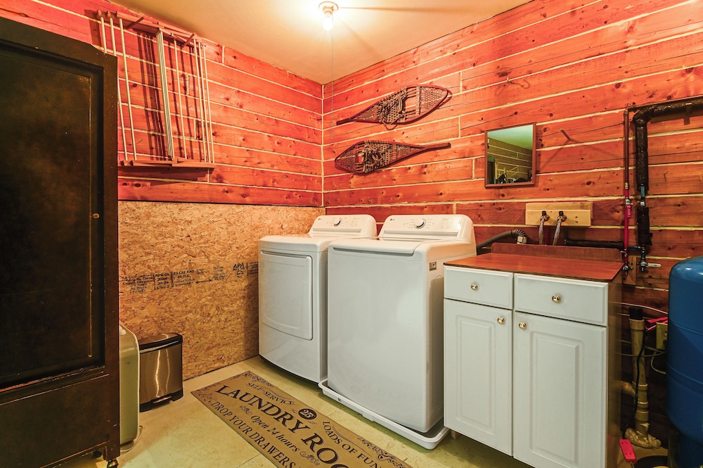 1 Mi to Rangeley Lake: Cabin w/ Wraparound Deck!