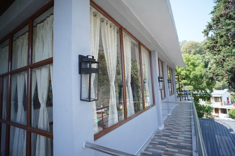 Hotel Valna Estate Mountain View Kausani By HRG