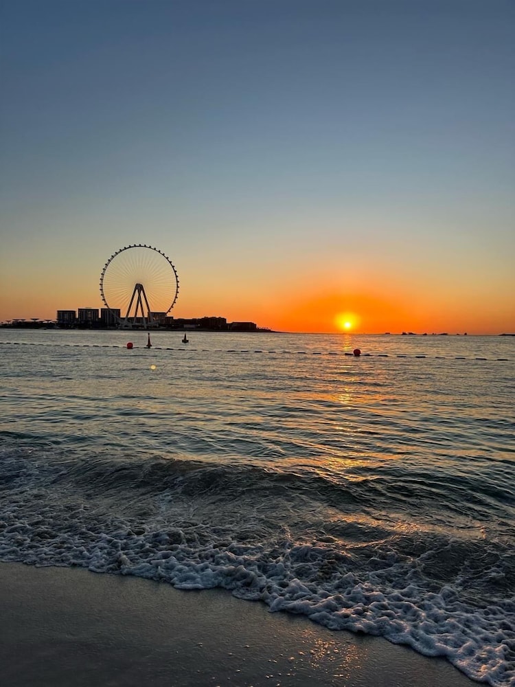Dubai Eye View Stay