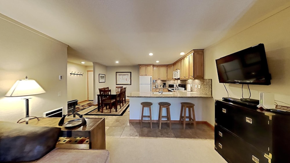 Spacious Condo with Full Kitchen - Steps Away from Summer Hiking and Biking Adventures! by RedAwning view 4