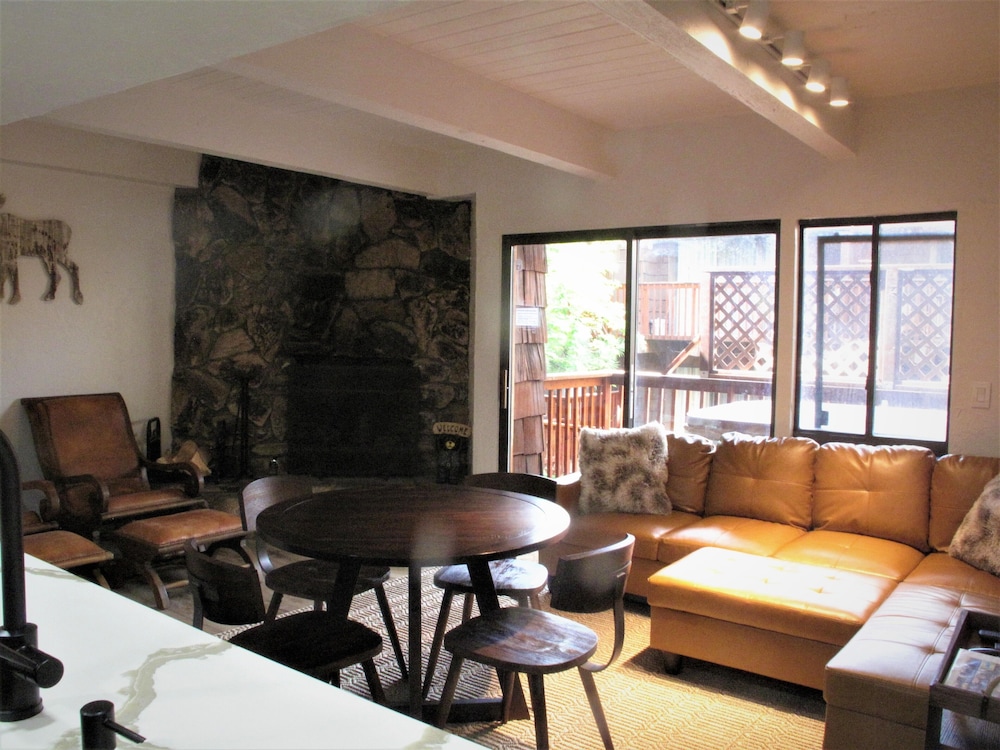 Snow Summit Townhouse Rentals & Sales