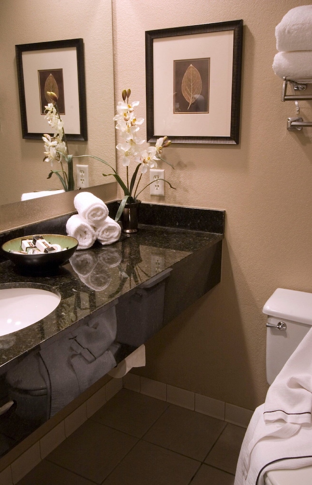Great Falls Vacations - Heritage Inn - Property Image 40
