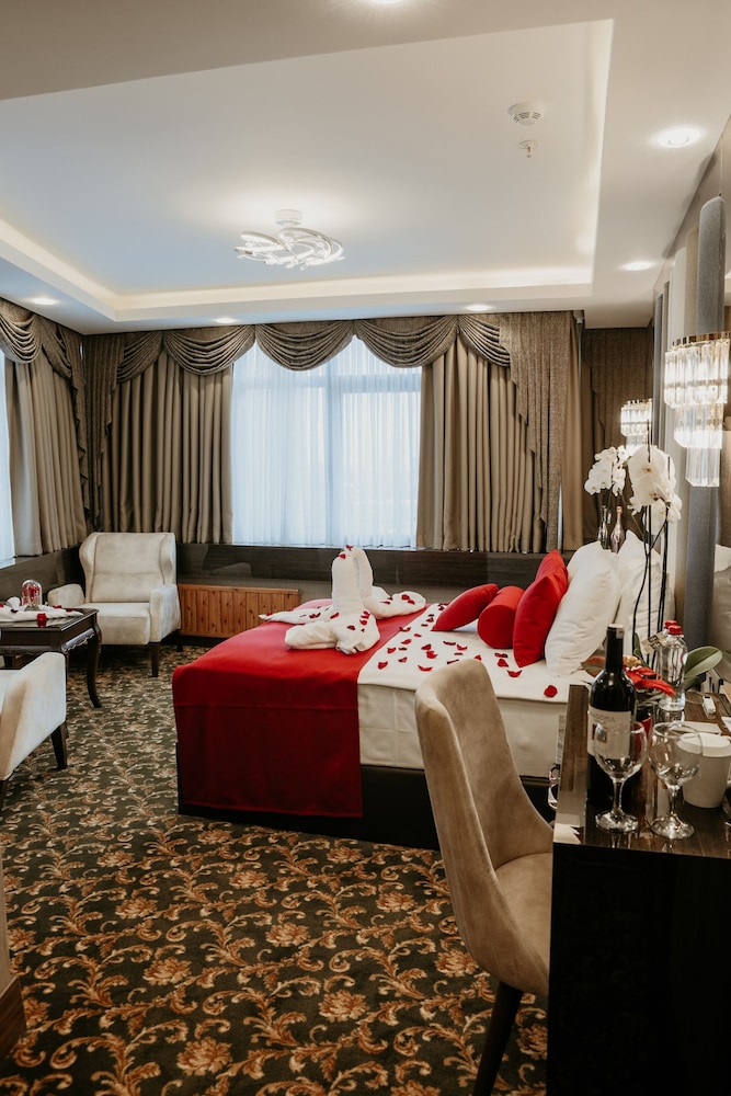 Grand Lark Otel - Image 65