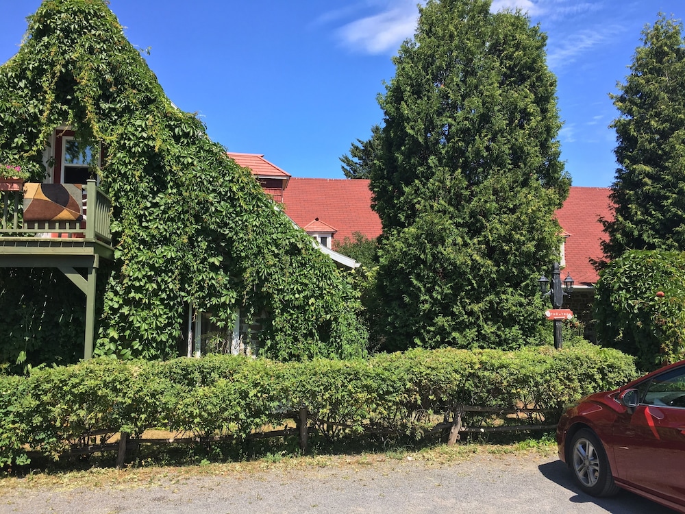 Auberge La Coudriere-Cool Hotel