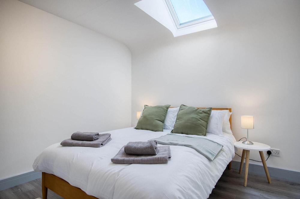 Sandy Steps - 1 Bedroom Apartment - Tenby