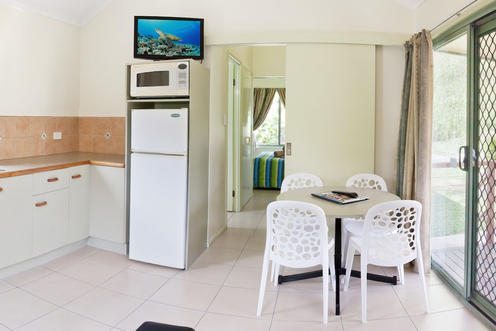Cairns Crystal Cascades Holiday Park