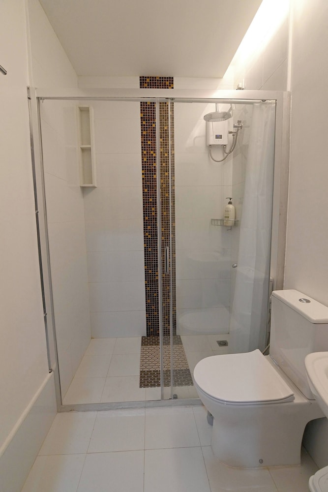 1 Cozy Bedroom Condo Unit-apple One Banawa Cebu