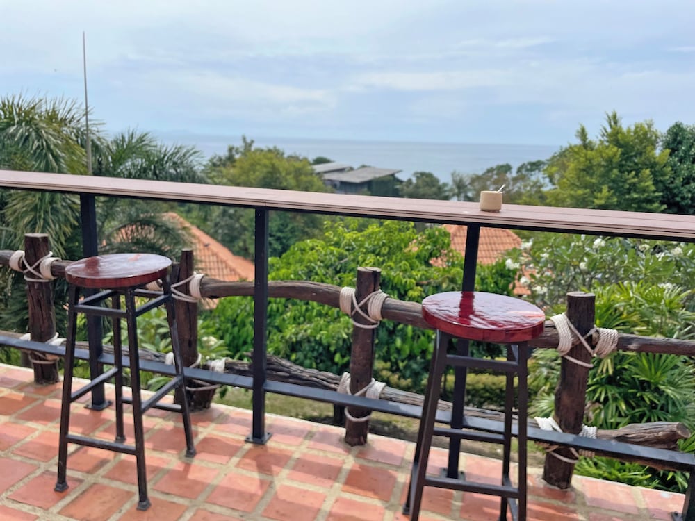 Phumala Lanta Seaview Resort
