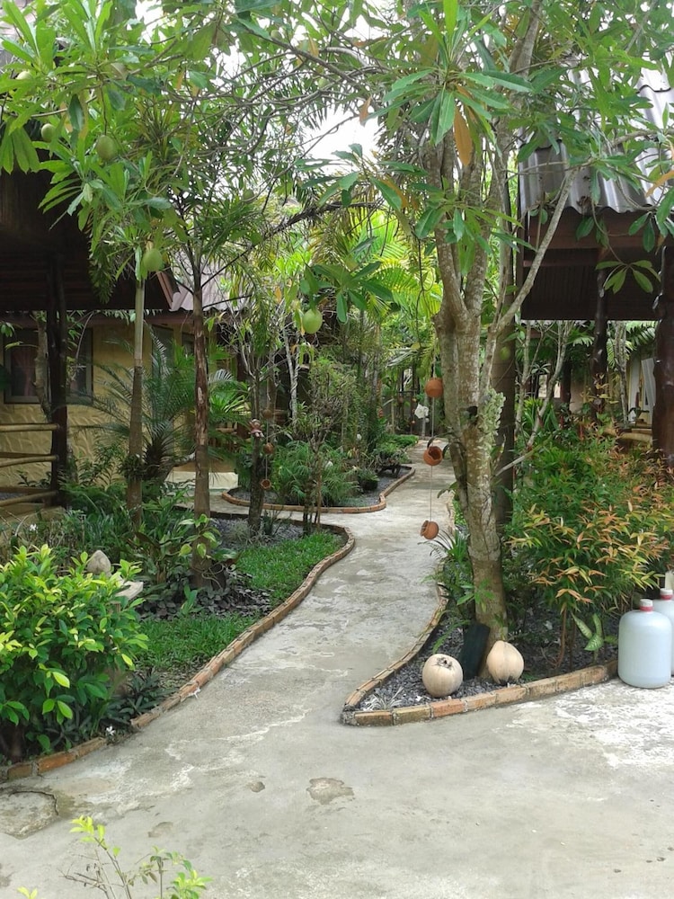 Baan Bamboo Resort
