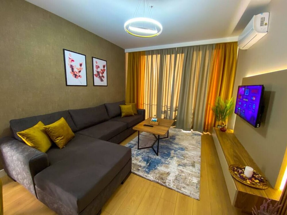 Exclusive1 1 Apartment With Terrace - Core Living