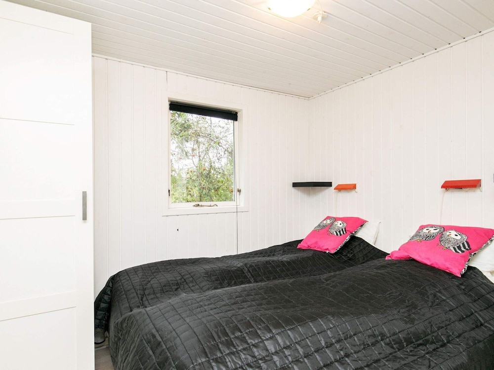 5 Person Holiday Home in Hojslev