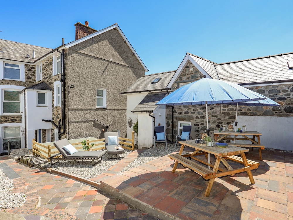 Gwynle - Criccieth
