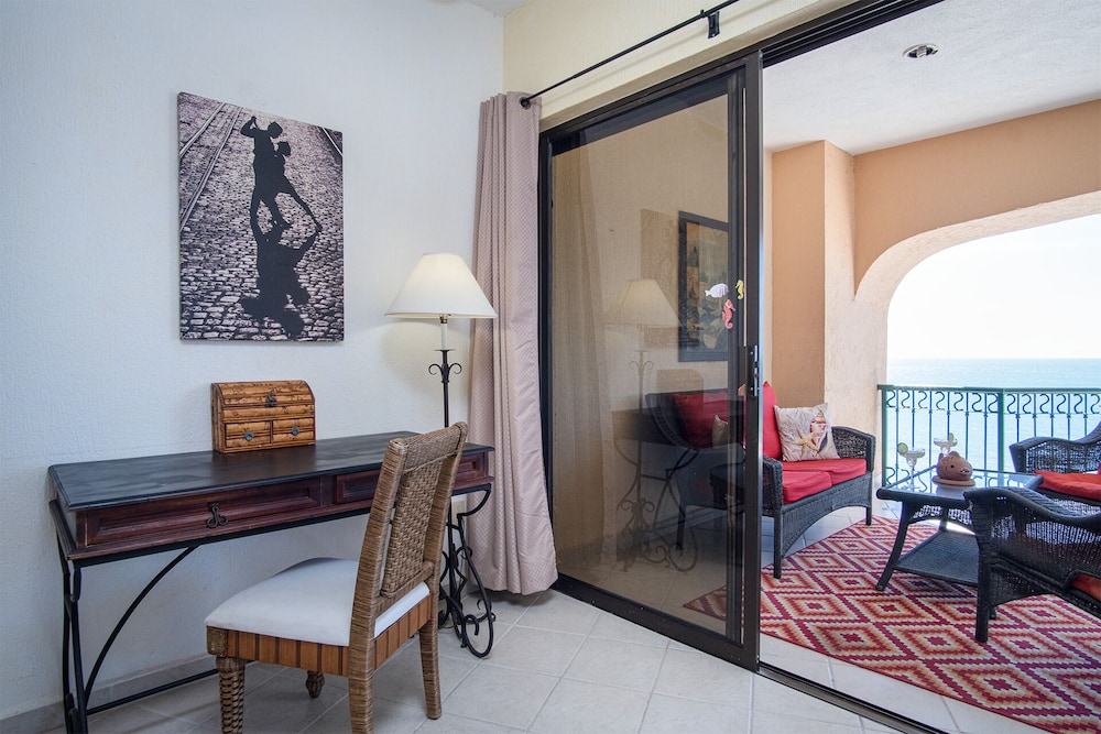 Casa Frida Massive Condo Sleeps up to 12!