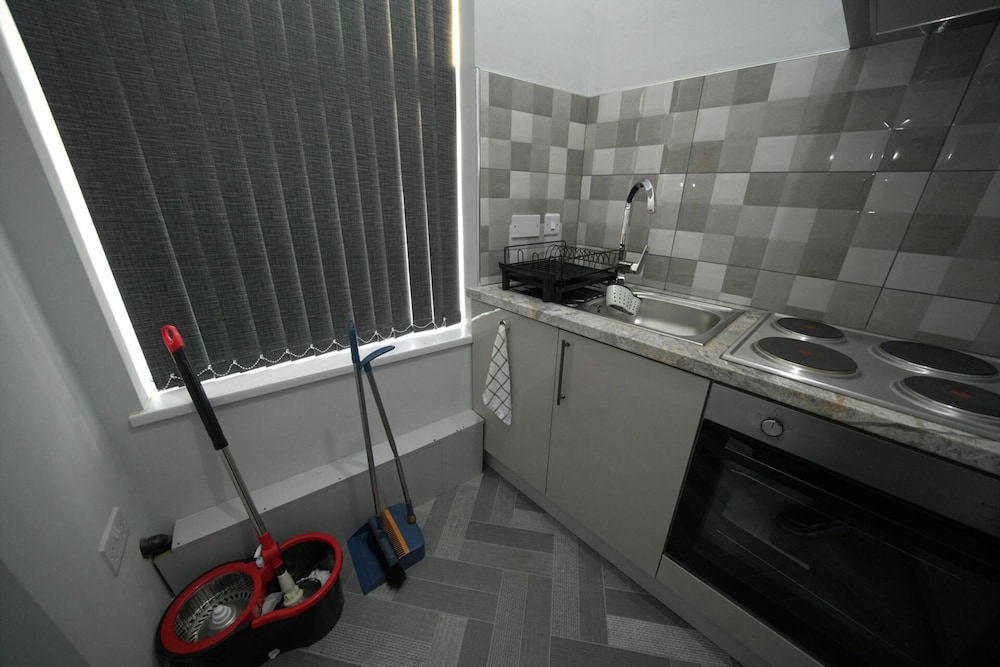 Charming Oxford Apartment in Telford - Flat 1