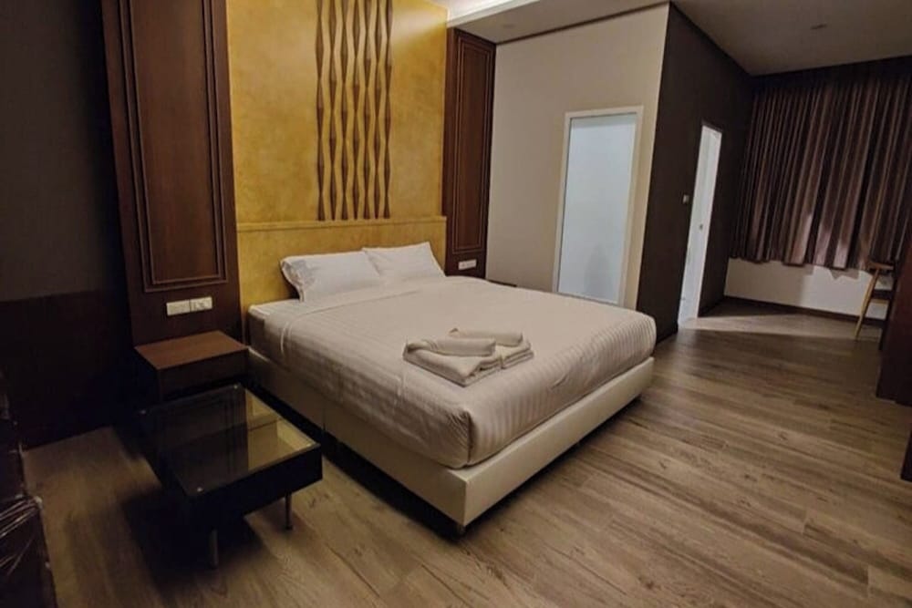 2M Place Apartment
