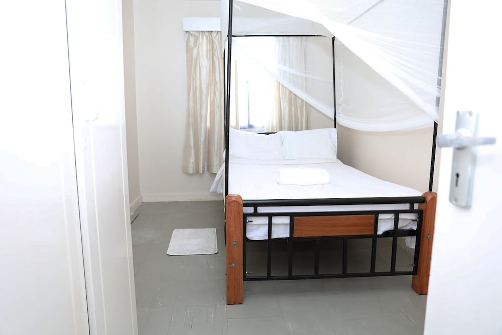 Kattaa's Quiet & Cozy Home near JKIA view 3
