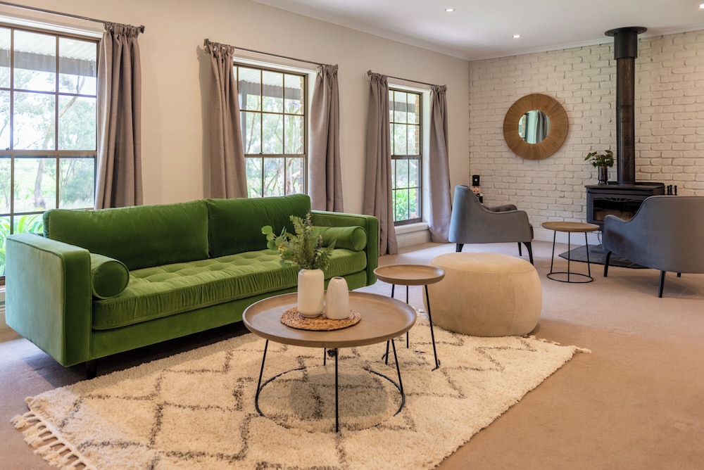 Furche Barossa Vineyard & Fireplace
