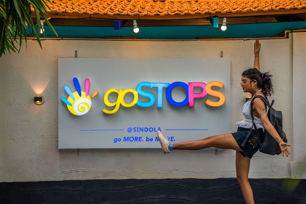 goSTOPS PLUS Goa, Vagator view 3