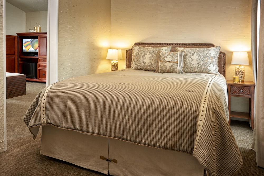 Yountville Vacations - Napa Valley Railway Inn - Property Image 4