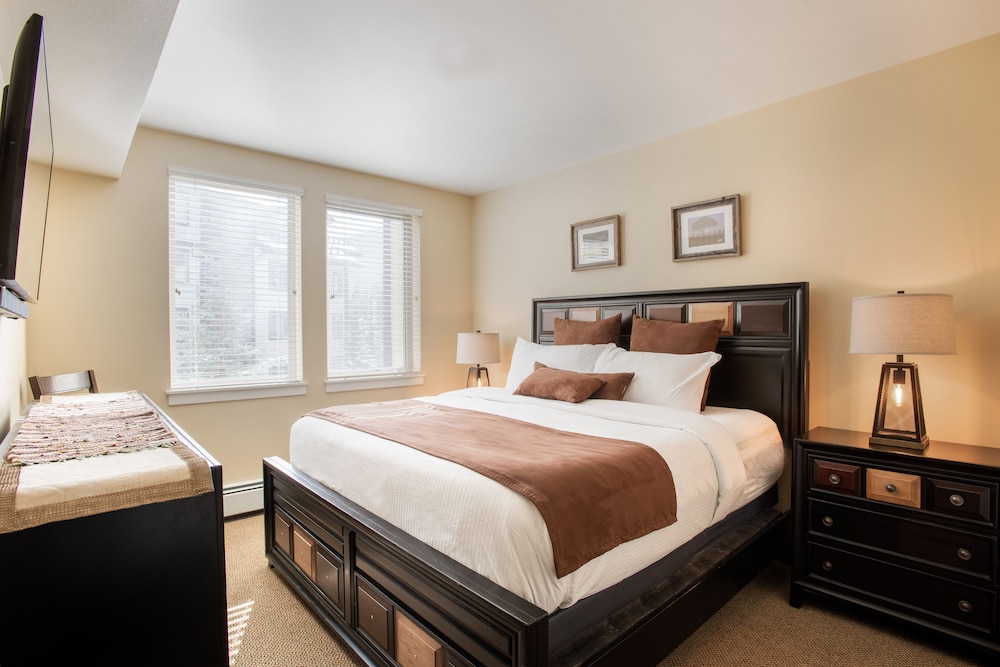 Fraser Crossing/Founders Pointe, Condo Top Floor Ski-In/Ski-Out (Premium-Rated Condo 3622) - Property Image 32