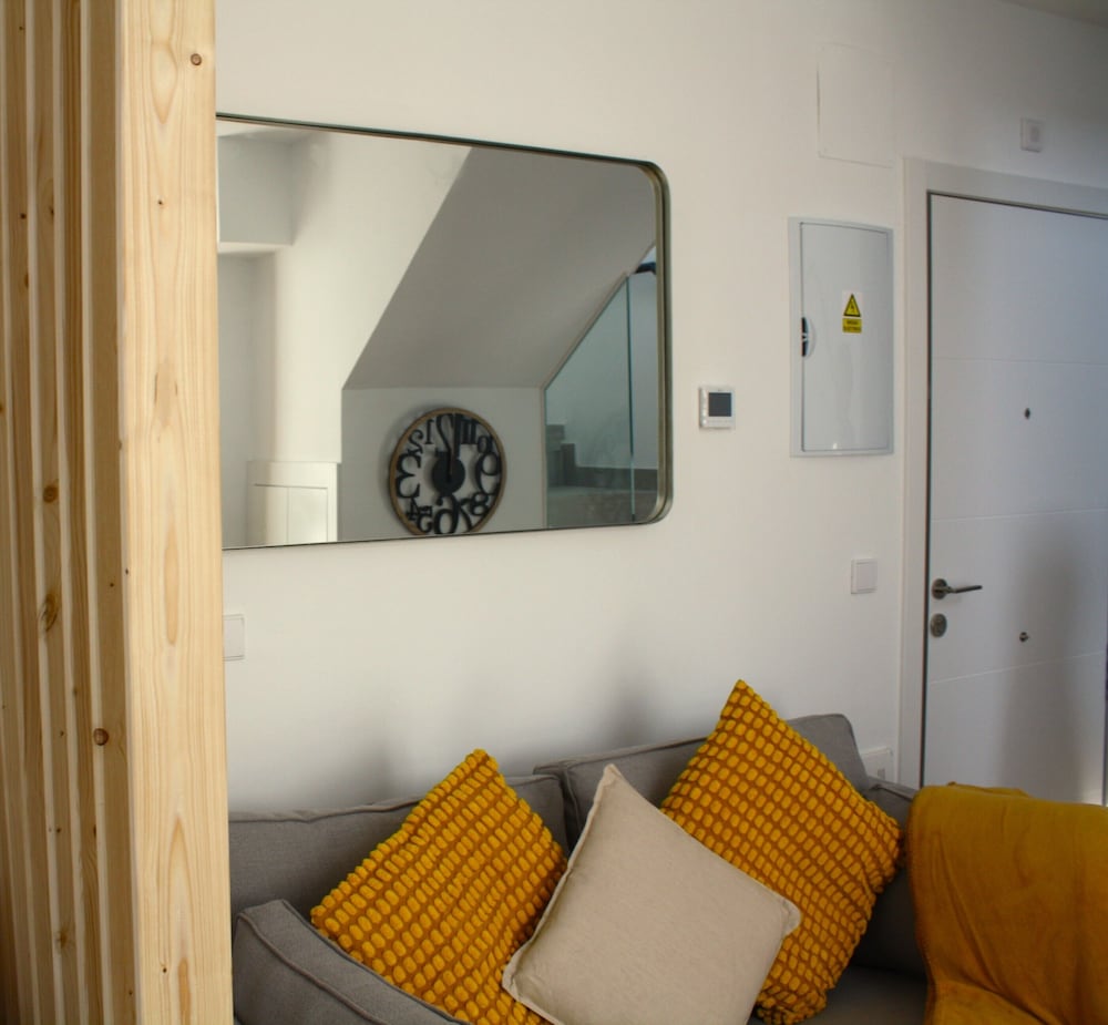 APARTAHOTEL MADRID URBAN SUITES - EDIFICIO EXCLUSIVO - 7 Apartments Boutique Full Equiped