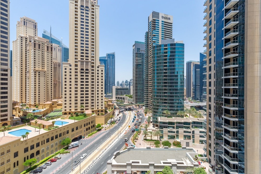 Cozy and Stylish 1BR Apartment in Dubai Marina