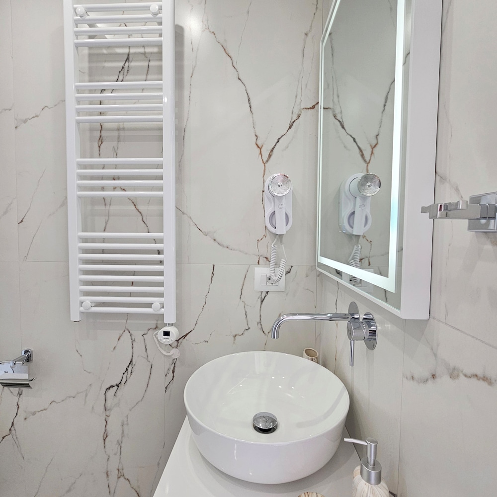 Ares Beachfront Luxury Rooms