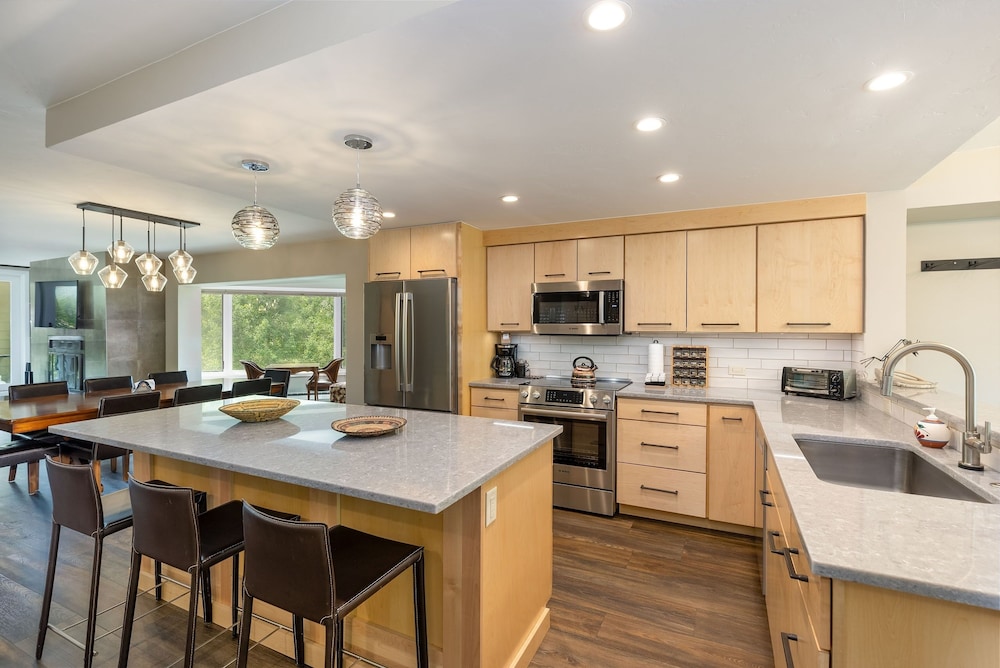 The Pines - Keystone Ski Resort CO Vacation Lodging