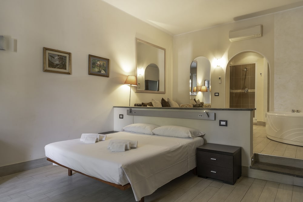 TIBERINA APARTMENTS - ROME TRASTEVERE photo 2