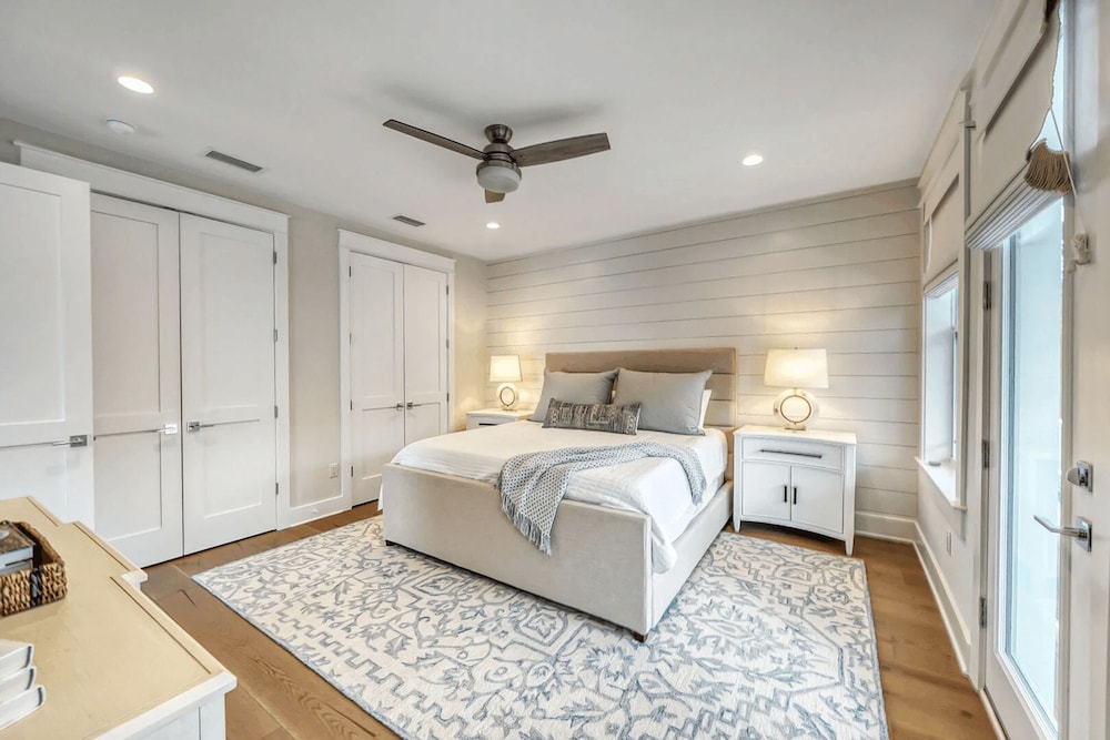 Amour La Mer by Avantstay Rooftop Patio Pool Access Walk to Beach