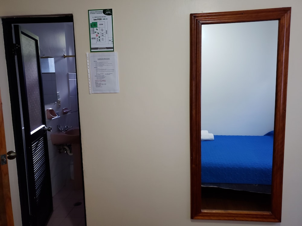 Hostal Monte Real