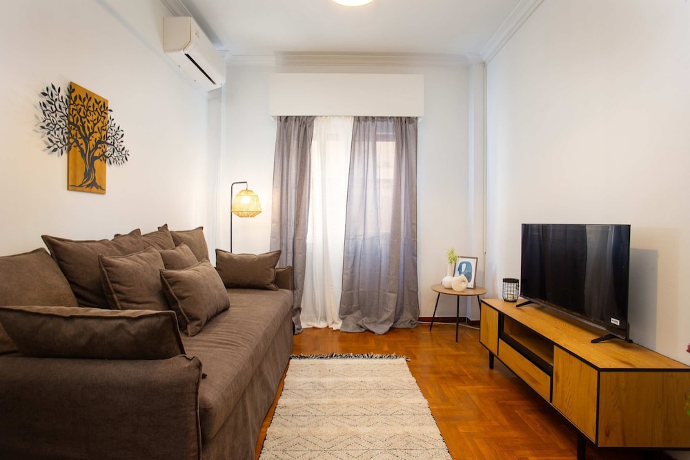 Central Athens Fully-equipped Getaway in Victoria