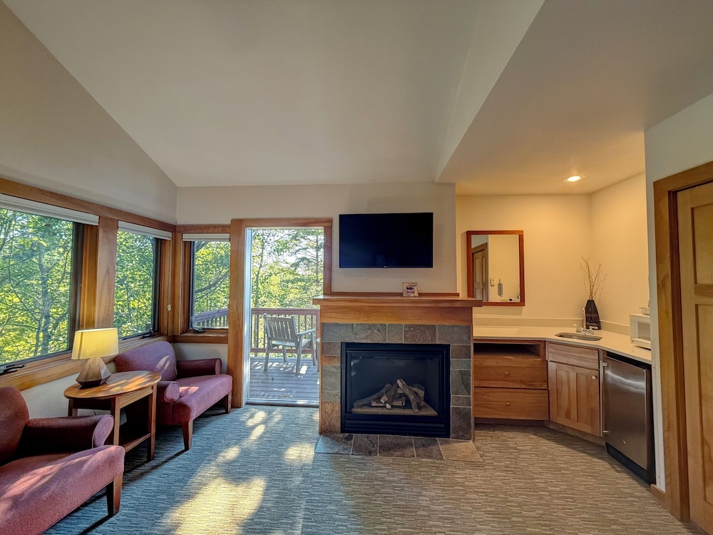 Poplar River Condos