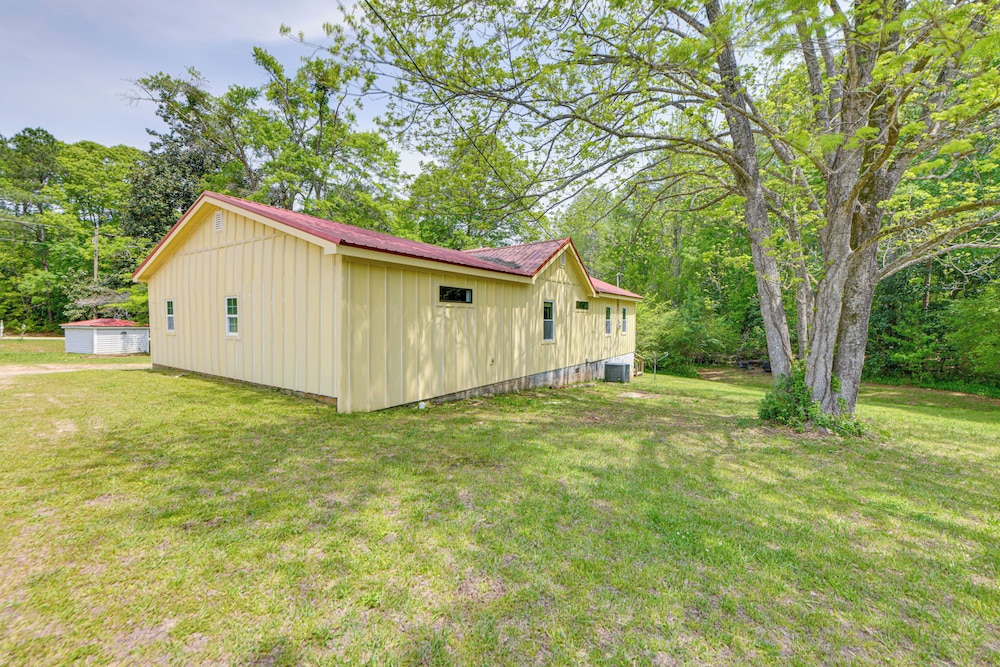 Hike, Swim & Explore: Secluded Hideaway in Shiloh!