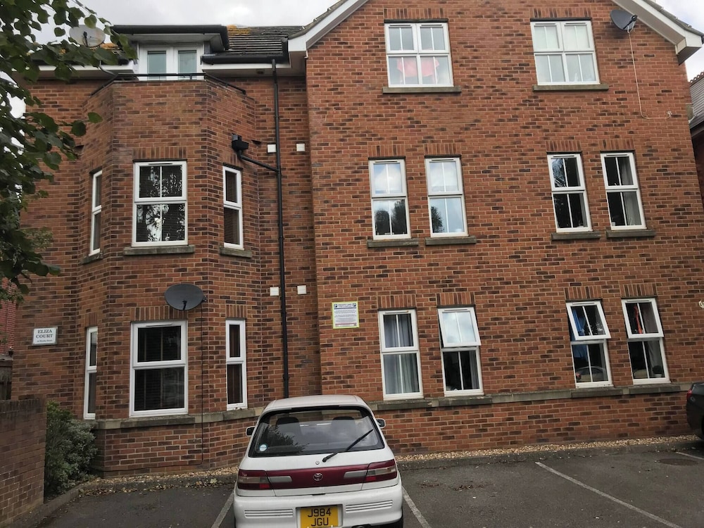 Ground Floor Flat Near Beach