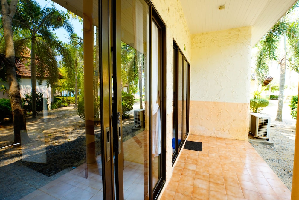 Coral Resort