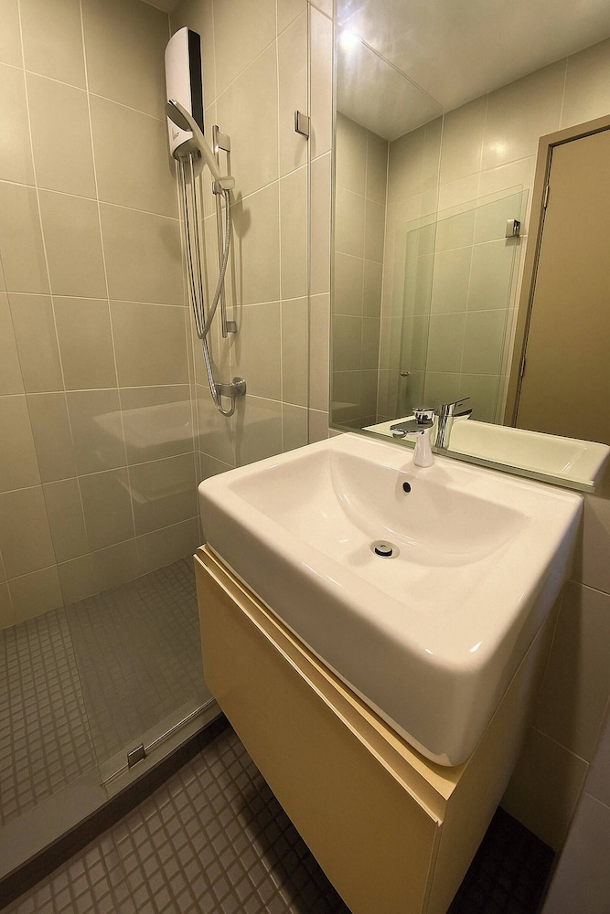 Ideo O2 Resort Condo BTS Bangna